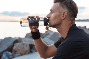 Jak se sprvn hydratovat pi trninku